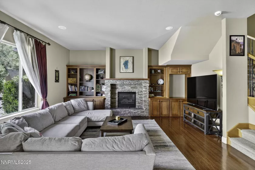 1744 Cloud Peak, Sparks, Nevada 89436, 3 Bedrooms Bedrooms, ,3 BathroomsBathrooms,Residential,Residential,Cloud Peak,250053599
