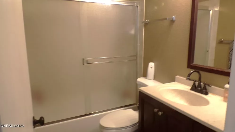 743 Lyell, Gardnerville, Nevada 89460, 3 Bedrooms Bedrooms, ,2 BathroomsBathrooms,Residential,Residential,Lyell,250053601