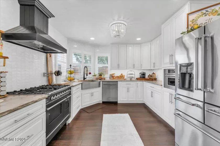 10 High Chaparral, Reno, Nevada 89521, 5 Bedrooms Bedrooms, ,3 BathroomsBathrooms,Residential,Residential,High Chaparral,250053603