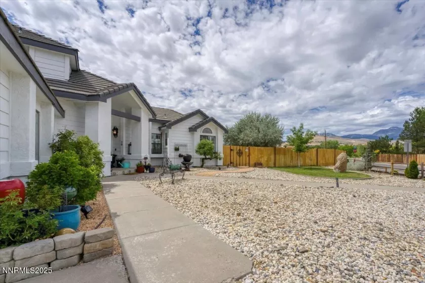 10 High Chaparral, Reno, Nevada 89521, 5 Bedrooms Bedrooms, ,3 BathroomsBathrooms,Residential,Residential,High Chaparral,250053603