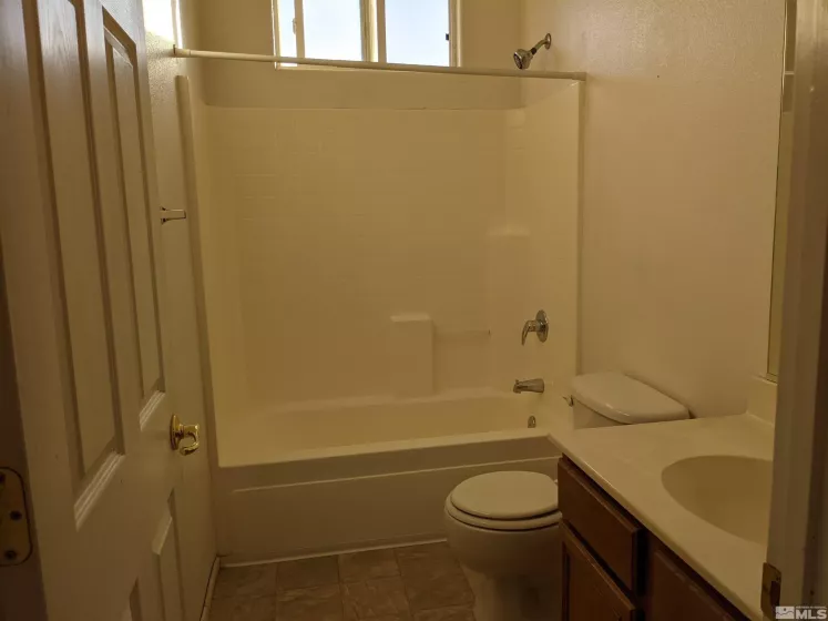 3202 Bentgrass, Sparks, Nevada 89431, 4 Bedrooms Bedrooms, ,3 BathroomsBathrooms,Residential Lease,Manufactured,Bentgrass,250053604