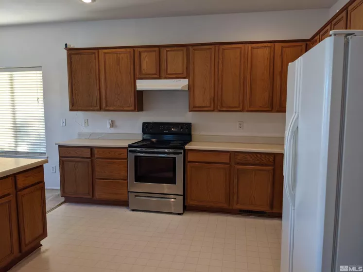 3202 Bentgrass, Sparks, Nevada 89431, 4 Bedrooms Bedrooms, ,3 BathroomsBathrooms,Residential Lease,Manufactured,Bentgrass,250053604