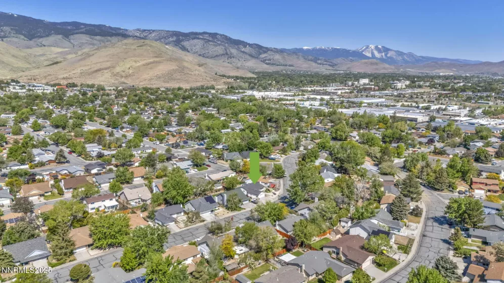 2480 Meadowbrook, Carson City, Nevada 89701, 4 Bedrooms Bedrooms, ,2 BathroomsBathrooms,Residential,Residential,Meadowbrook,250050300