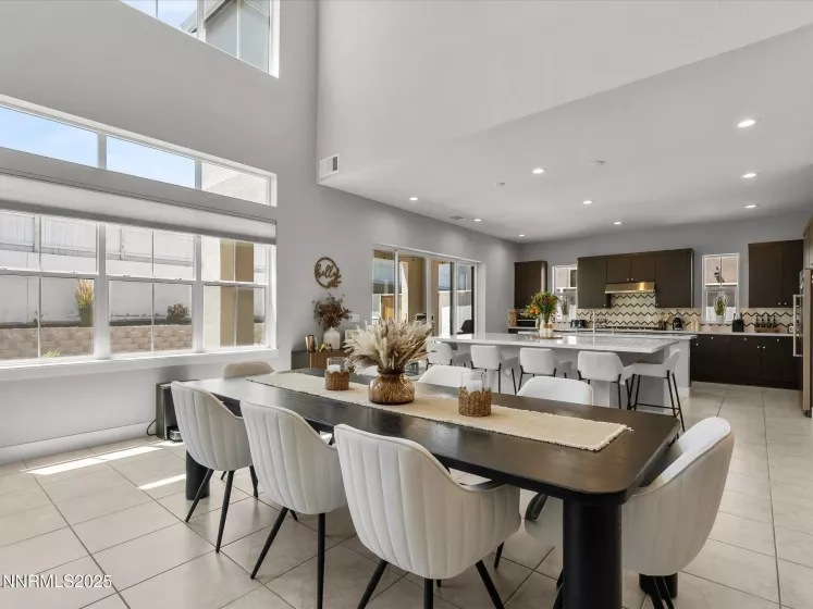 724 Marewood, Reno, Nevada 89511, 5 Bedrooms Bedrooms, ,6 BathroomsBathrooms,Residential,Residential,Marewood,250053613