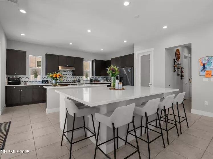 724 Marewood, Reno, Nevada 89511, 5 Bedrooms Bedrooms, ,6 BathroomsBathrooms,Residential,Residential,Marewood,250053613