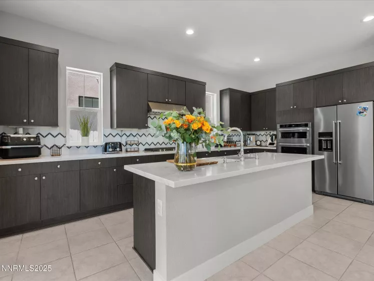 724 Marewood, Reno, Nevada 89511, 5 Bedrooms Bedrooms, ,6 BathroomsBathrooms,Residential,Residential,Marewood,250053613