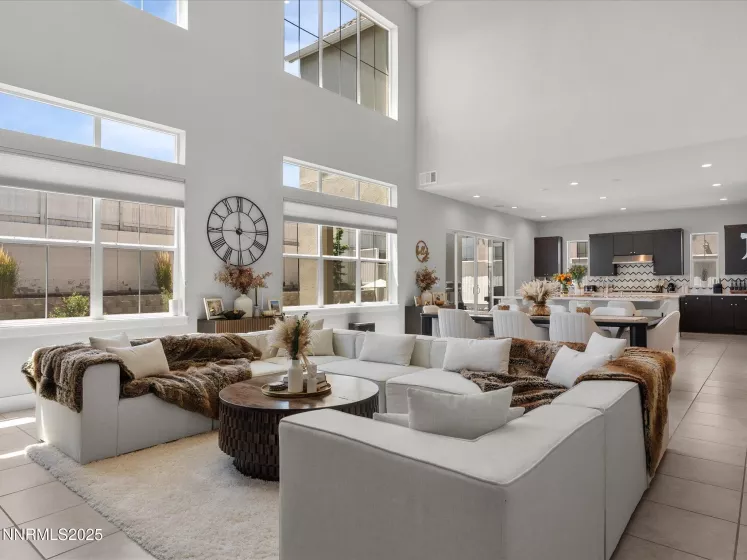 724 Marewood, Reno, Nevada 89511, 5 Bedrooms Bedrooms, ,6 BathroomsBathrooms,Residential,Residential,Marewood,250053613