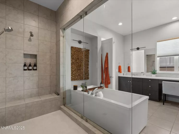 724 Marewood, Reno, Nevada 89511, 5 Bedrooms Bedrooms, ,6 BathroomsBathrooms,Residential,Residential,Marewood,250053613