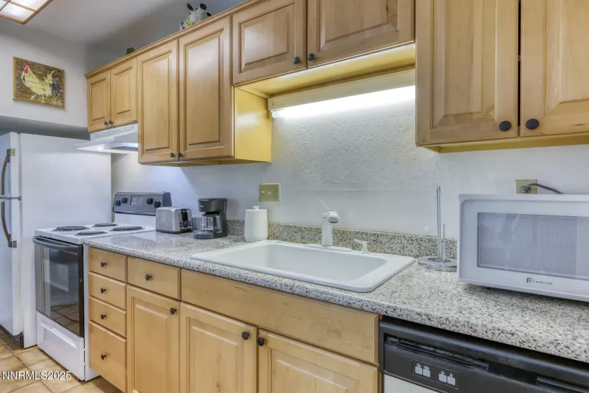 136 Juanita, Incline Village, Nevada 89451, 2 Bedrooms Bedrooms, ,2 BathroomsBathrooms,Residential,Residential,Juanita,250053618