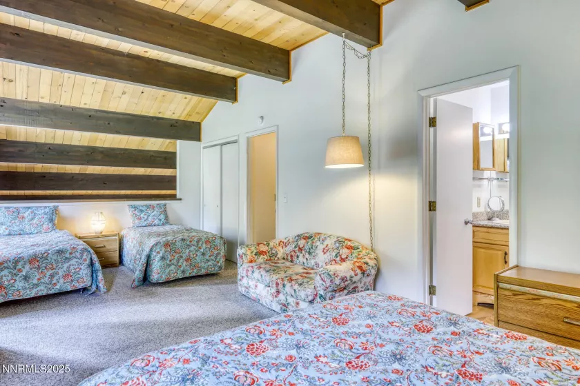 136 Juanita, Incline Village, Nevada 89451, 2 Bedrooms Bedrooms, ,2 BathroomsBathrooms,Residential,Residential,Juanita,250053618