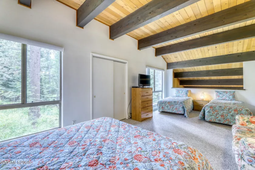 136 Juanita, Incline Village, Nevada 89451, 2 Bedrooms Bedrooms, ,2 BathroomsBathrooms,Residential,Residential,Juanita,250053618