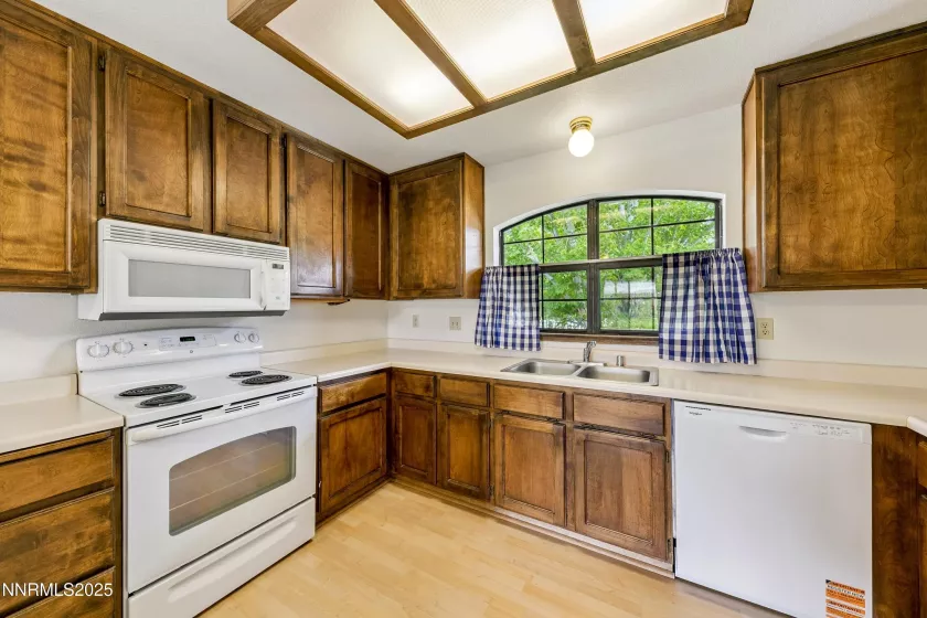 104 Woodlake, Dayton, Nevada 89403, 2 Bedrooms Bedrooms, ,1 BathroomBathrooms,Residential,Residential,Woodlake,250053623