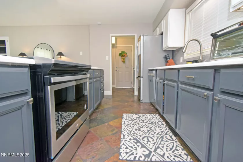 1030 Golconda, Reno, Nevada 89509, 3 Bedrooms Bedrooms, ,2 BathroomsBathrooms,Residential,Residential,Golconda,250053624