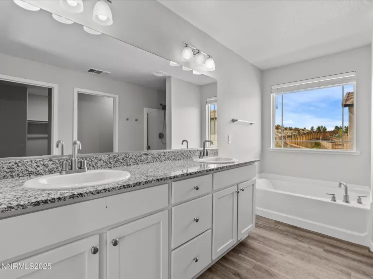 14255 Tuscan Sun, Reno, Nevada 89511, 4 Bedrooms Bedrooms, ,3 BathroomsBathrooms,Residential,Residential,Tuscan Sun,250053626