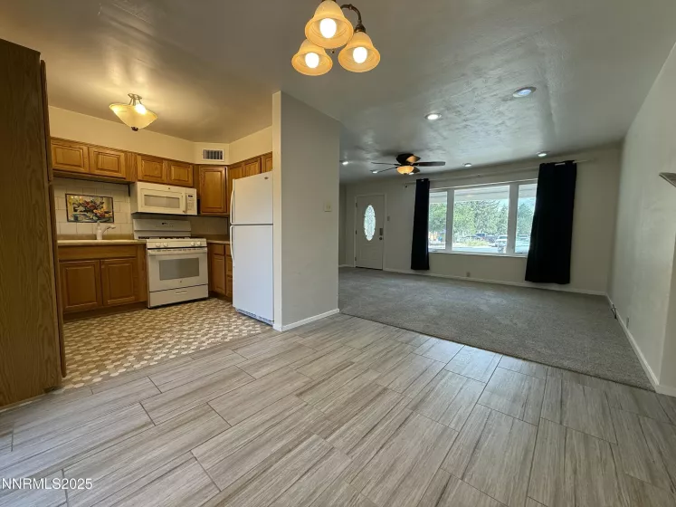 302 Meyer, Carson City, Nevada 89703, 3 Bedrooms Bedrooms, ,2 BathroomsBathrooms,Residential,Residential,Meyer,250053625