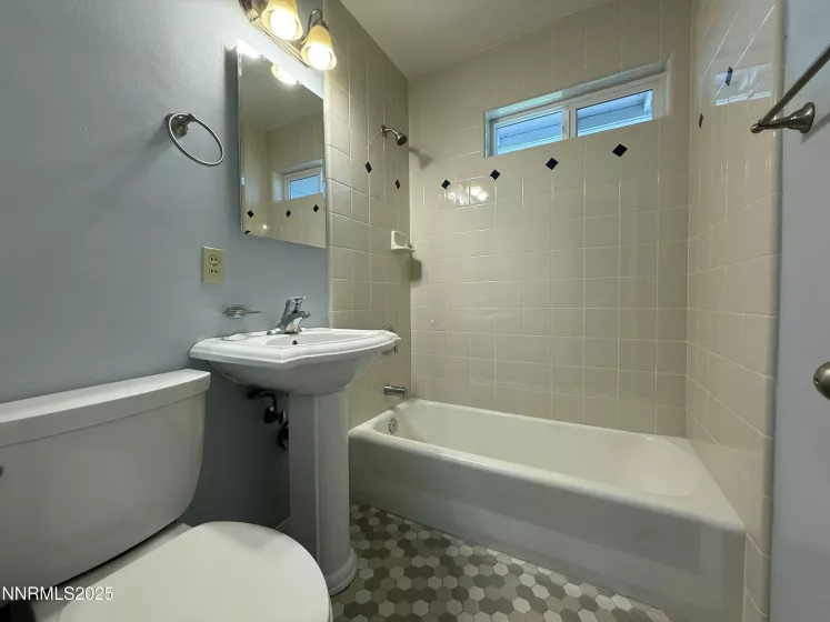 302 Meyer, Carson City, Nevada 89703, 3 Bedrooms Bedrooms, ,2 BathroomsBathrooms,Residential,Residential,Meyer,250053625