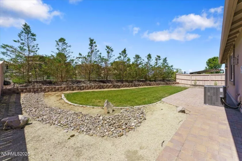 Welcome to 10571 Circle Oaks Ct