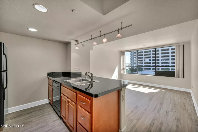 450 Arlington, Reno, Nevada 89503, 1 Bedroom Bedrooms, ,1 BathroomBathrooms,Residential,Residential,Arlington,250053631