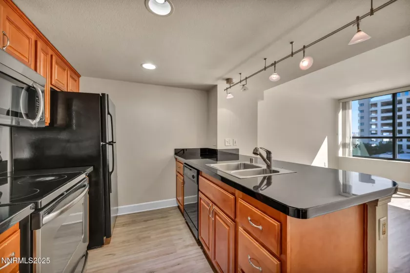 450 Arlington, Reno, Nevada 89503, 1 Bedroom Bedrooms, ,1 BathroomBathrooms,Residential,Residential,Arlington,250053631