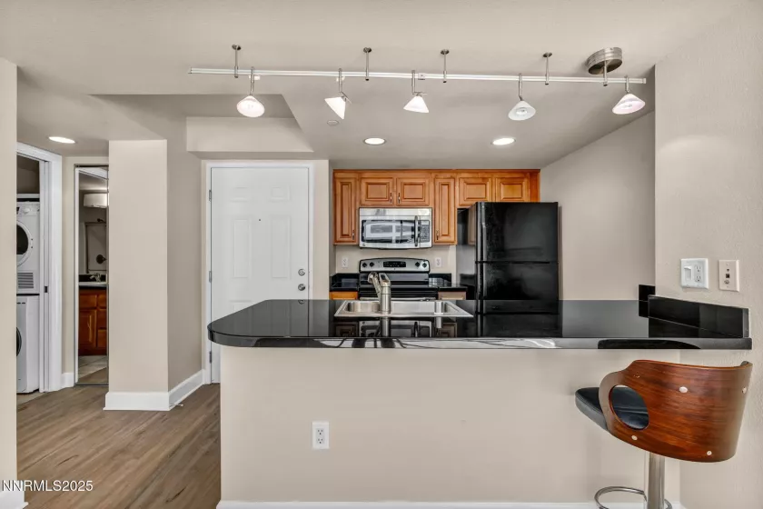 450 Arlington, Reno, Nevada 89503, 1 Bedroom Bedrooms, ,1 BathroomBathrooms,Residential,Residential,Arlington,250053631