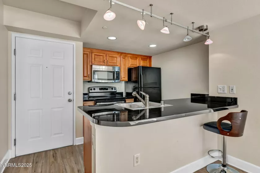450 Arlington, Reno, Nevada 89503, 1 Bedroom Bedrooms, ,1 BathroomBathrooms,Residential,Residential,Arlington,250053631