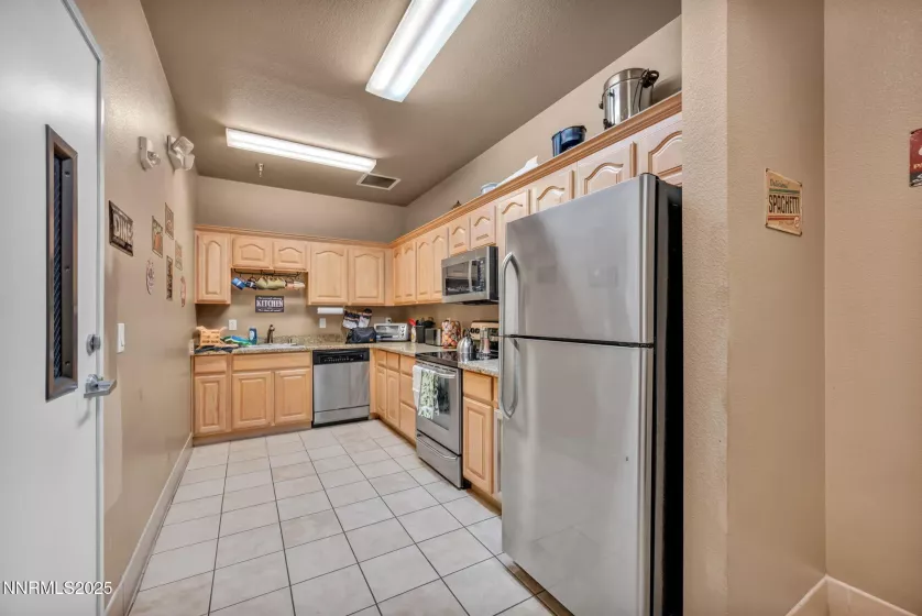 450 Arlington, Reno, Nevada 89503, 1 Bedroom Bedrooms, ,1 BathroomBathrooms,Residential,Residential,Arlington,250053631