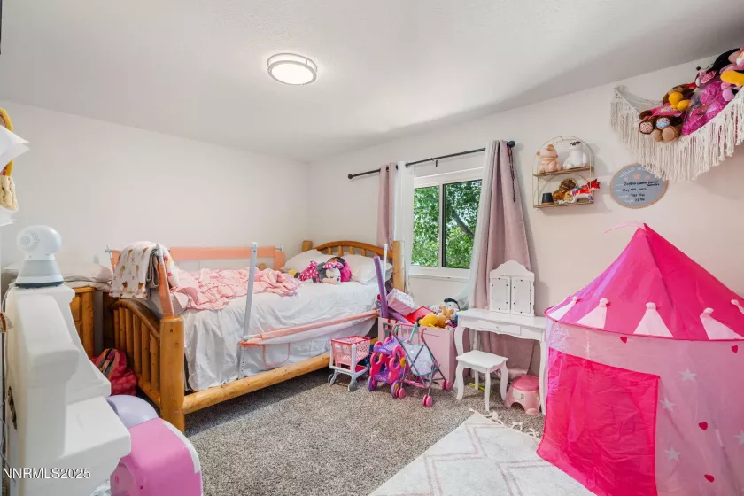 4970 Newport, Reno, Nevada 89506, 3 Bedrooms Bedrooms, ,2 BathroomsBathrooms,Residential,Residential,Newport,250053632