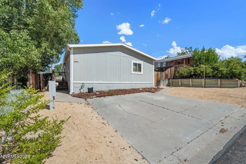 4970 Newport, Reno, Nevada 89506, 3 Bedrooms Bedrooms, ,2 BathroomsBathrooms,Residential,Residential,Newport,250053632