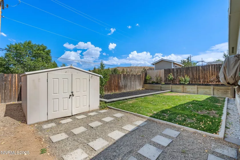 4970 Newport, Reno, Nevada 89506, 3 Bedrooms Bedrooms, ,2 BathroomsBathrooms,Residential,Residential,Newport,250053632