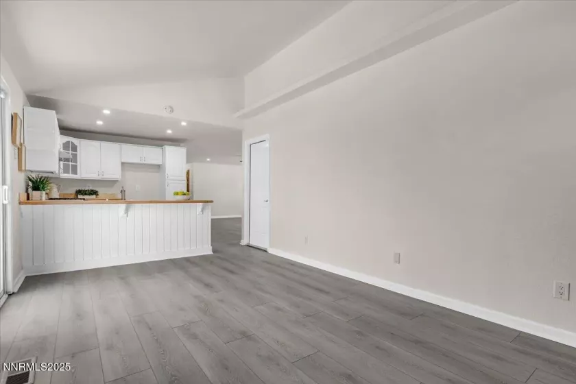4400 Sierra Madre, Reno, Nevada 89502, 3 Bedrooms Bedrooms, ,2 BathroomsBathrooms,Residential,Residential,Sierra Madre,250053634