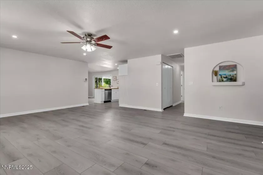 4400 Sierra Madre, Reno, Nevada 89502, 3 Bedrooms Bedrooms, ,2 BathroomsBathrooms,Residential,Residential,Sierra Madre,250053634