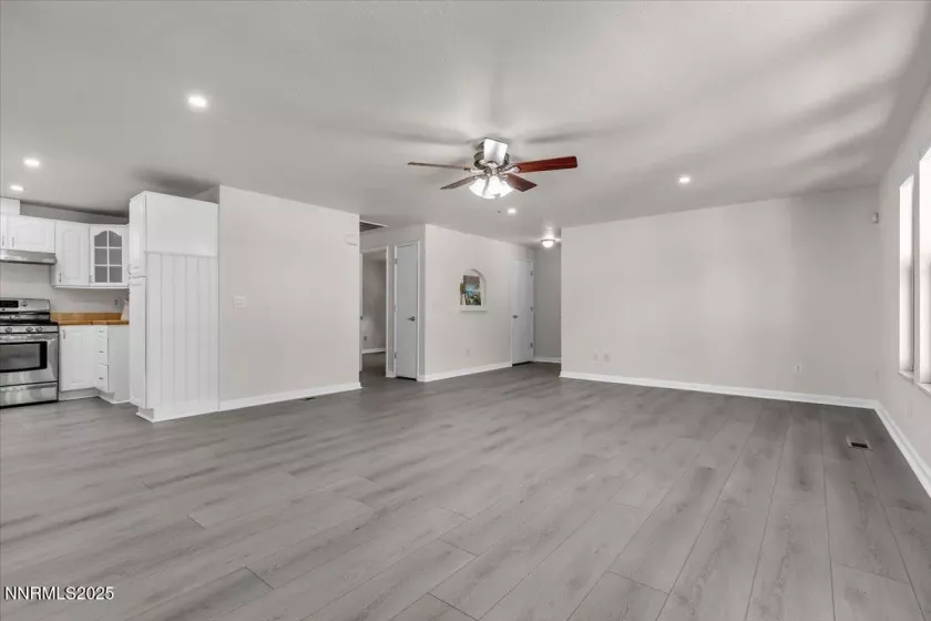 4400 Sierra Madre, Reno, Nevada 89502, 3 Bedrooms Bedrooms, ,2 BathroomsBathrooms,Residential,Residential,Sierra Madre,250053634