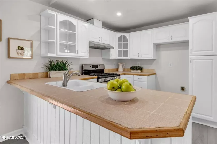 4400 Sierra Madre, Reno, Nevada 89502, 3 Bedrooms Bedrooms, ,2 BathroomsBathrooms,Residential,Residential,Sierra Madre,250053634