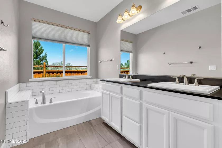 6579 Angels Orchard, Sparks, Nevada 89436, 4 Bedrooms Bedrooms, ,2 BathroomsBathrooms,Residential,Residential,Angels Orchard,250053638