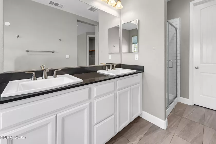 6579 Angels Orchard, Sparks, Nevada 89436, 4 Bedrooms Bedrooms, ,2 BathroomsBathrooms,Residential,Residential,Angels Orchard,250053638