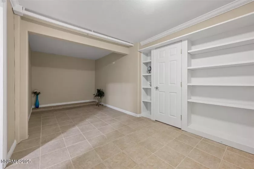 THEATRE ROOM / OFFICE / DEN