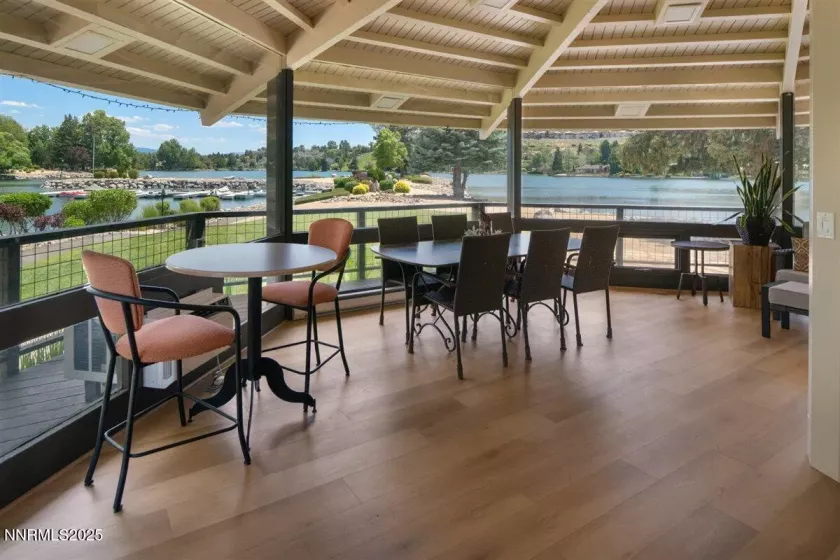 CLUBHOUSE ON LAKE FOR CELEBRATIONS / GATHERINGS