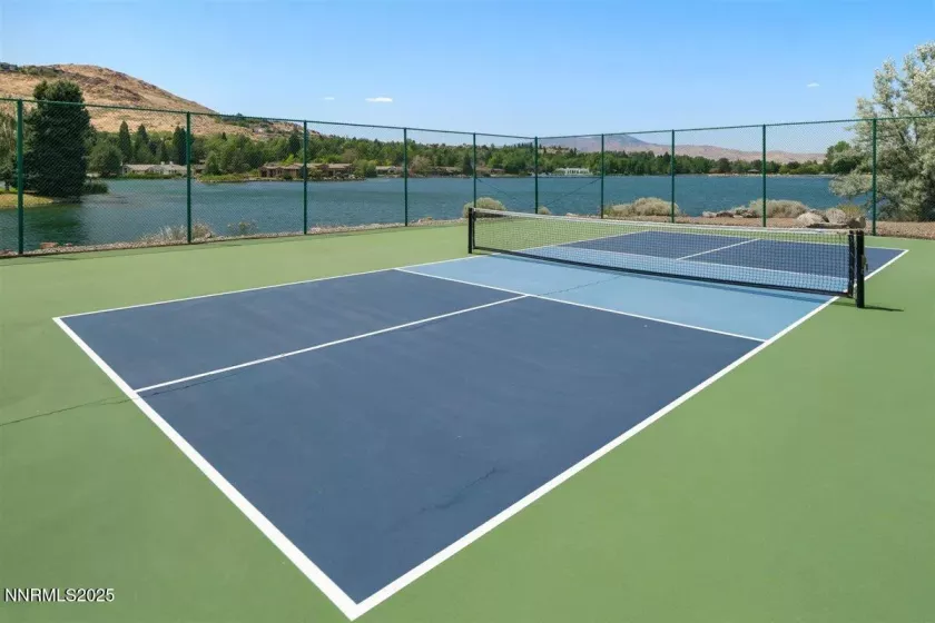 TENNIS ON THE LAKE