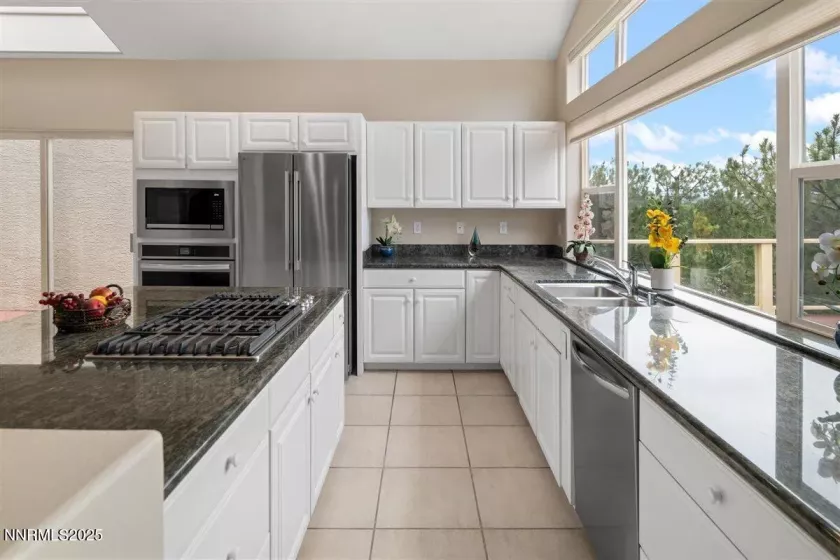 ALL GRANITE SLAB COUNTERTOPS