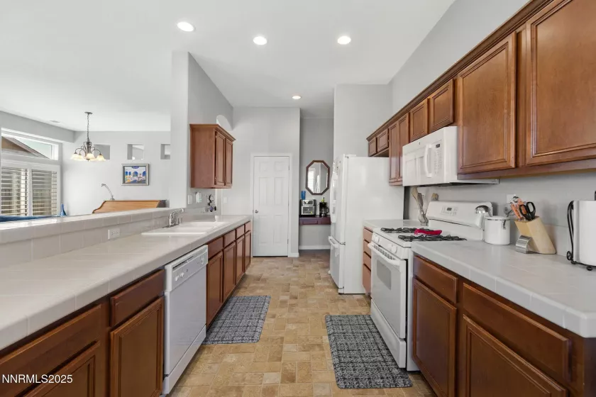 17960 Blake, Reno, Nevada 89508, 4 Bedrooms Bedrooms, ,2 BathroomsBathrooms,Residential,Residential,Blake,250053645