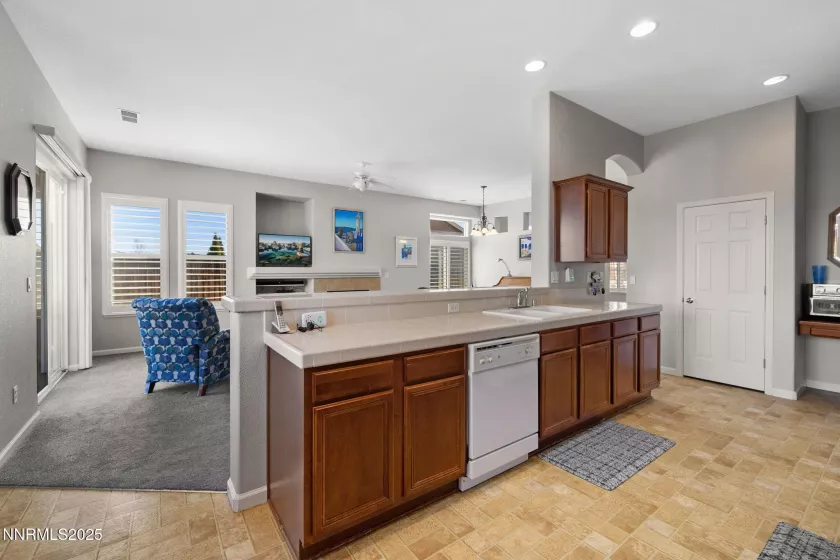 17960 Blake, Reno, Nevada 89508, 4 Bedrooms Bedrooms, ,2 BathroomsBathrooms,Residential,Residential,Blake,250053645