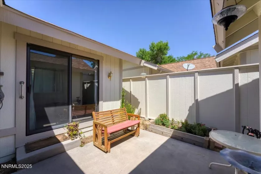 1161 Rayburn, Reno, Nevada 89503, 3 Bedrooms Bedrooms, ,2 BathroomsBathrooms,Residential,Residential,Rayburn,250053644