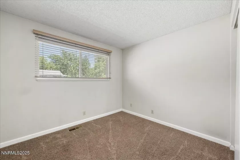 850 Woodberry, Sparks, Nevada 89434, 3 Bedrooms Bedrooms, ,2 BathroomsBathrooms,Residential,Residential,Woodberry,250053647