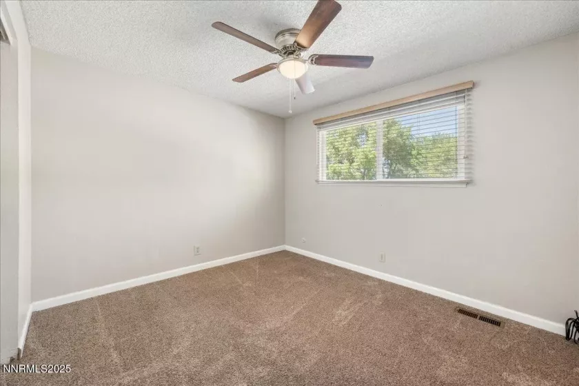 850 Woodberry, Sparks, Nevada 89434, 3 Bedrooms Bedrooms, ,2 BathroomsBathrooms,Residential,Residential,Woodberry,250053647