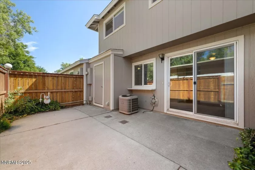 850 Woodberry, Sparks, Nevada 89434, 3 Bedrooms Bedrooms, ,2 BathroomsBathrooms,Residential,Residential,Woodberry,250053647