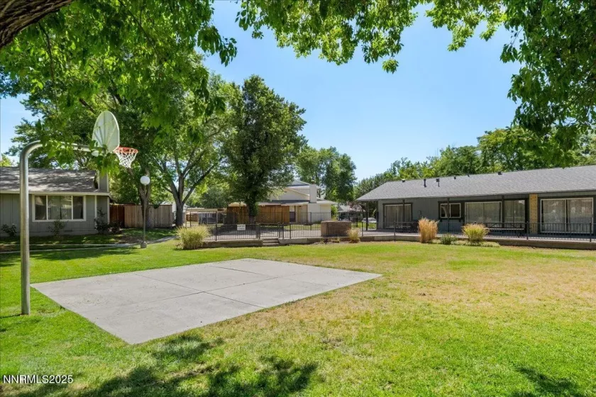 850 Woodberry, Sparks, Nevada 89434, 3 Bedrooms Bedrooms, ,2 BathroomsBathrooms,Residential,Residential,Woodberry,250053647