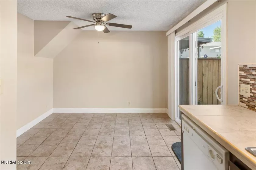 850 Woodberry, Sparks, Nevada 89434, 3 Bedrooms Bedrooms, ,2 BathroomsBathrooms,Residential,Residential,Woodberry,250053647