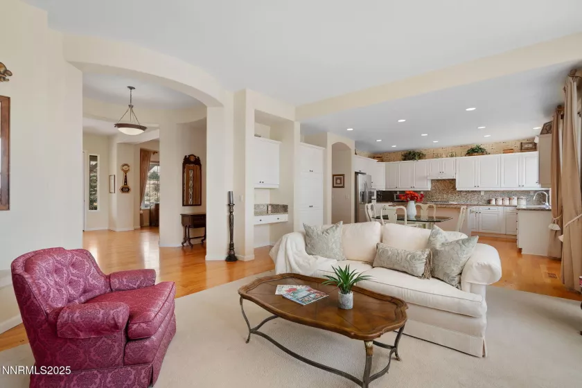 3206 Old Coach, Reno, Nevada 89511, 2 Bedrooms Bedrooms, ,3 BathroomsBathrooms,Residential,Residential,Old Coach,250053658
