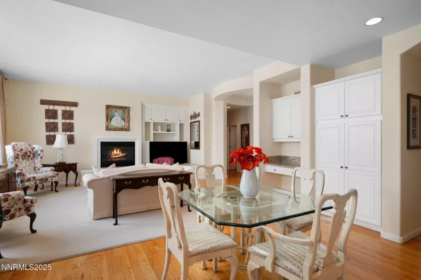 3206 Old Coach, Reno, Nevada 89511, 2 Bedrooms Bedrooms, ,3 BathroomsBathrooms,Residential,Residential,Old Coach,250053658