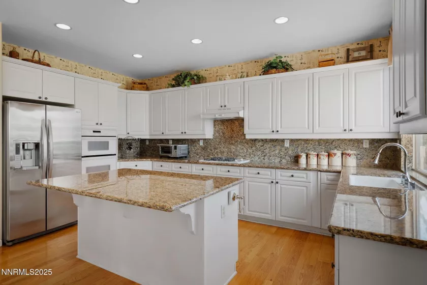 3206 Old Coach, Reno, Nevada 89511, 2 Bedrooms Bedrooms, ,3 BathroomsBathrooms,Residential,Residential,Old Coach,250053658